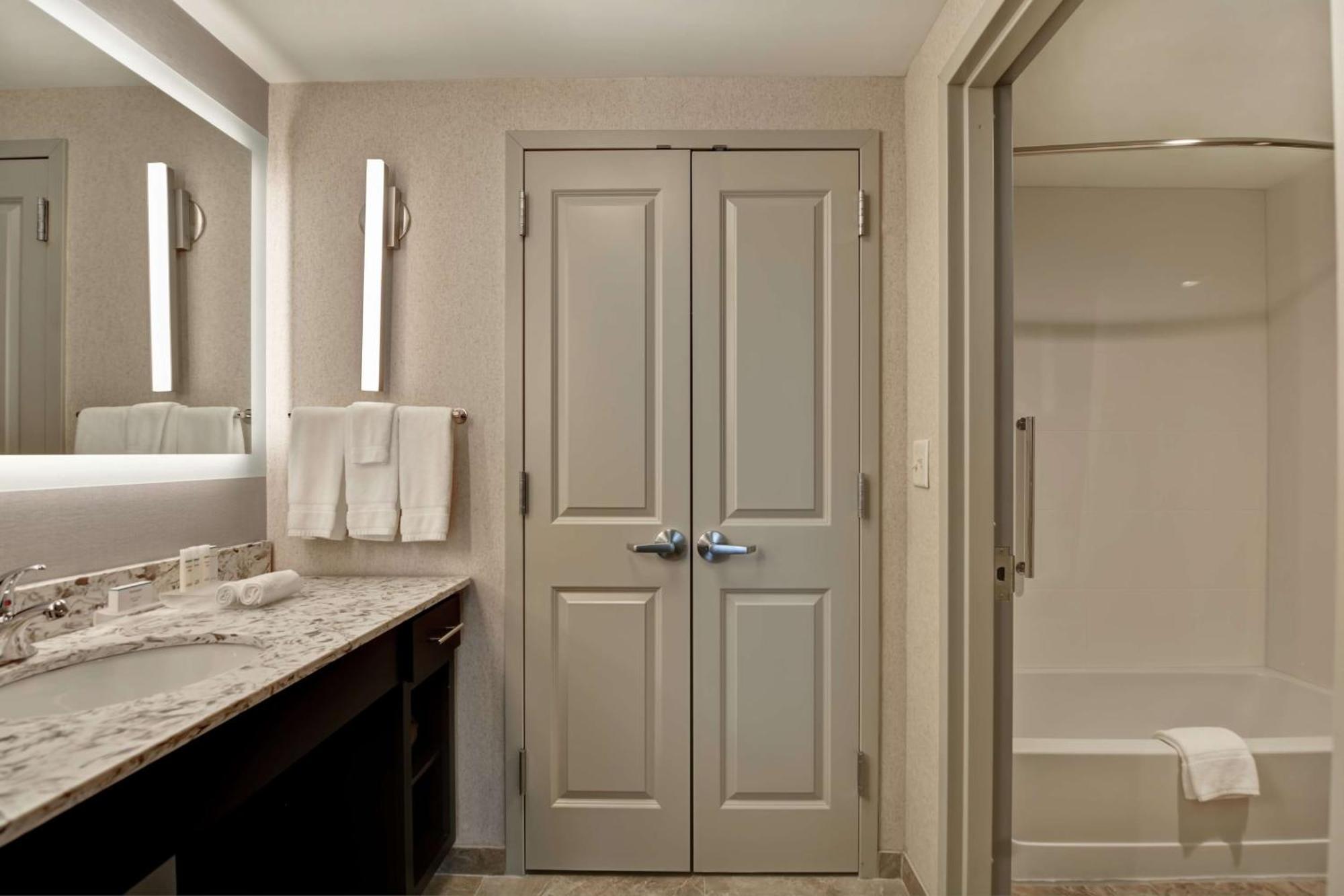 Homewood Suites By Hilton Poughkeepsie Buitenkant foto