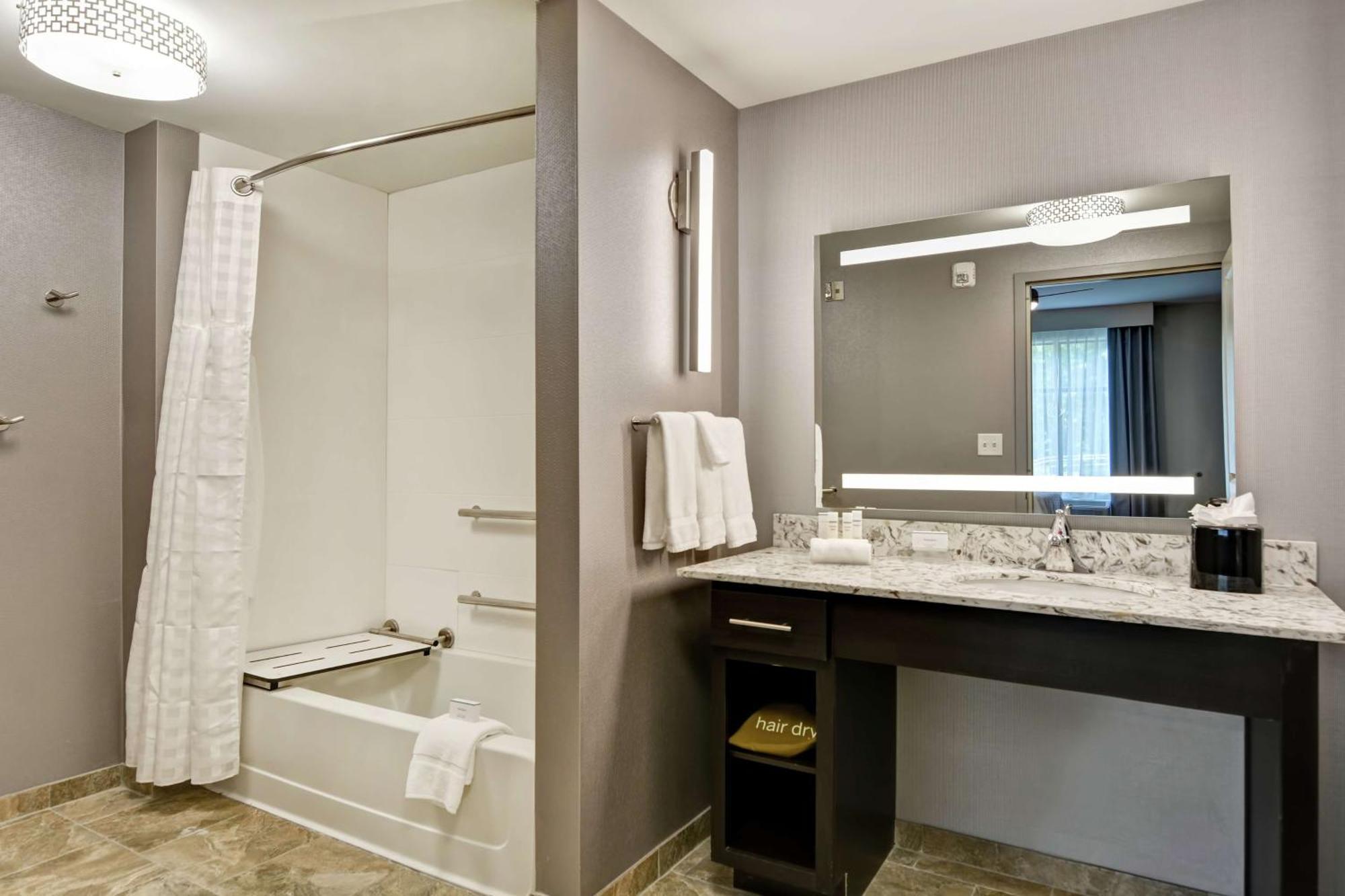 Homewood Suites By Hilton Poughkeepsie Buitenkant foto