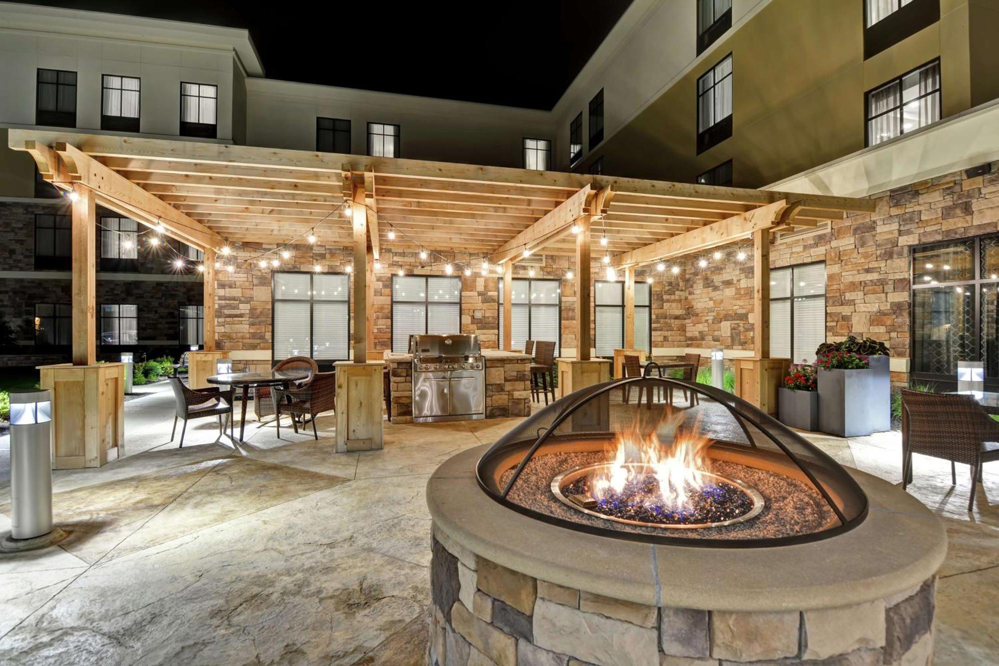 Homewood Suites By Hilton Poughkeepsie Buitenkant foto
